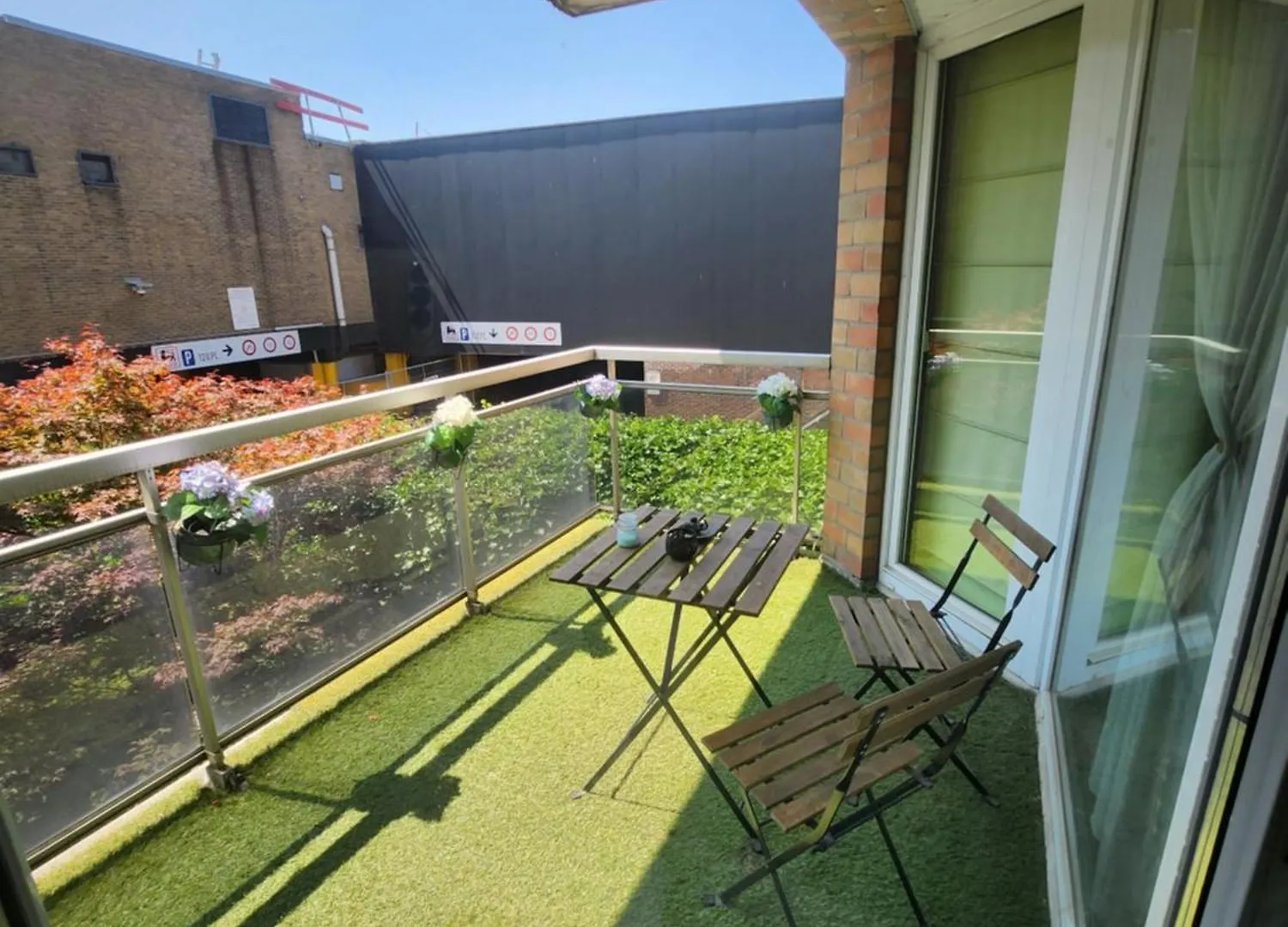 Gezellig Verblijf Met Balkon Bruxelas